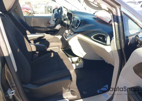 2023 Chrysler Voyager Lx из США, поврежденный, VIN 2C4RC1CG4PR535961